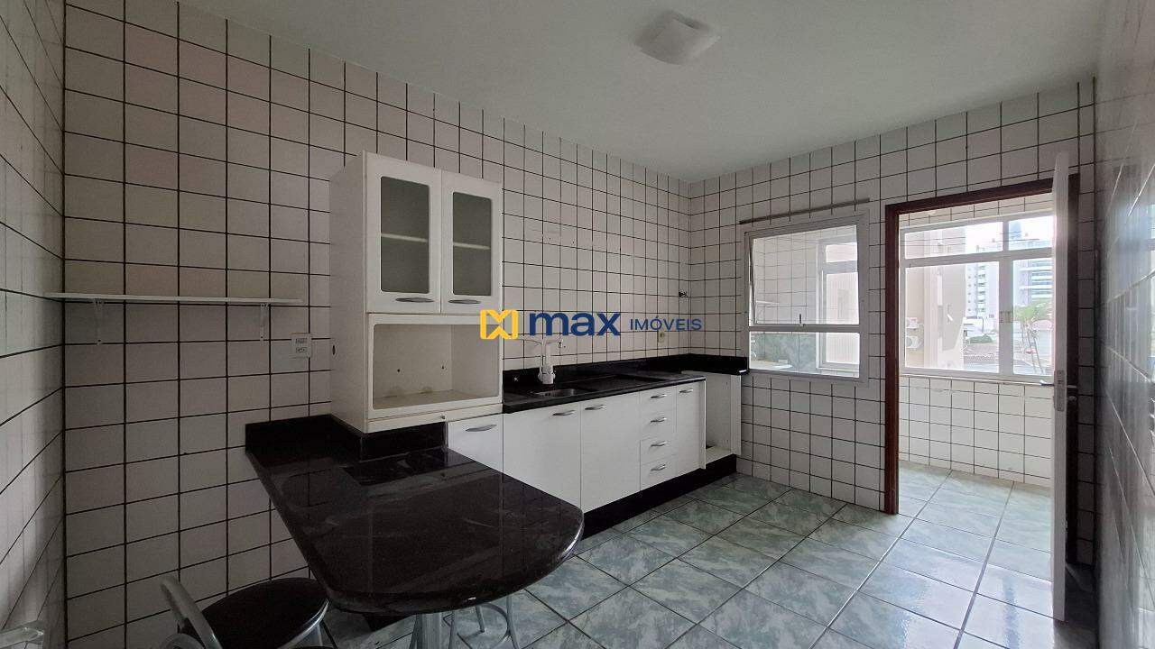 Apartamento para aluguel no Vila Operária: Cozinha