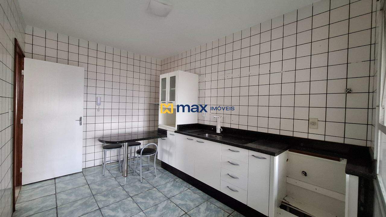 Apartamento para aluguel no Vila Operária: Cozinha