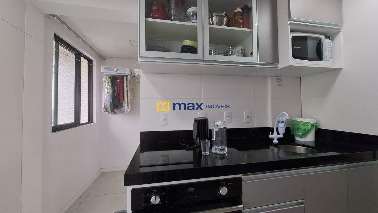 Apartamento à venda no Cordeiros: Cozinha