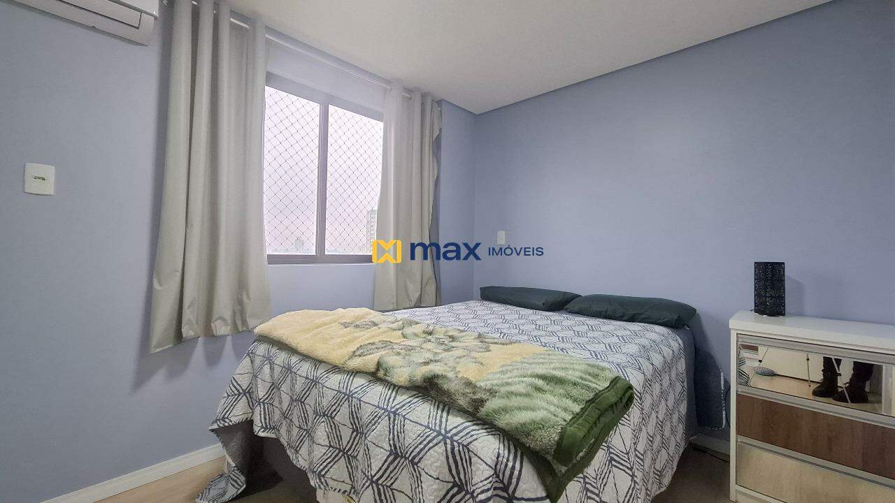 Apartamento à venda no Cordeiros: Suíte