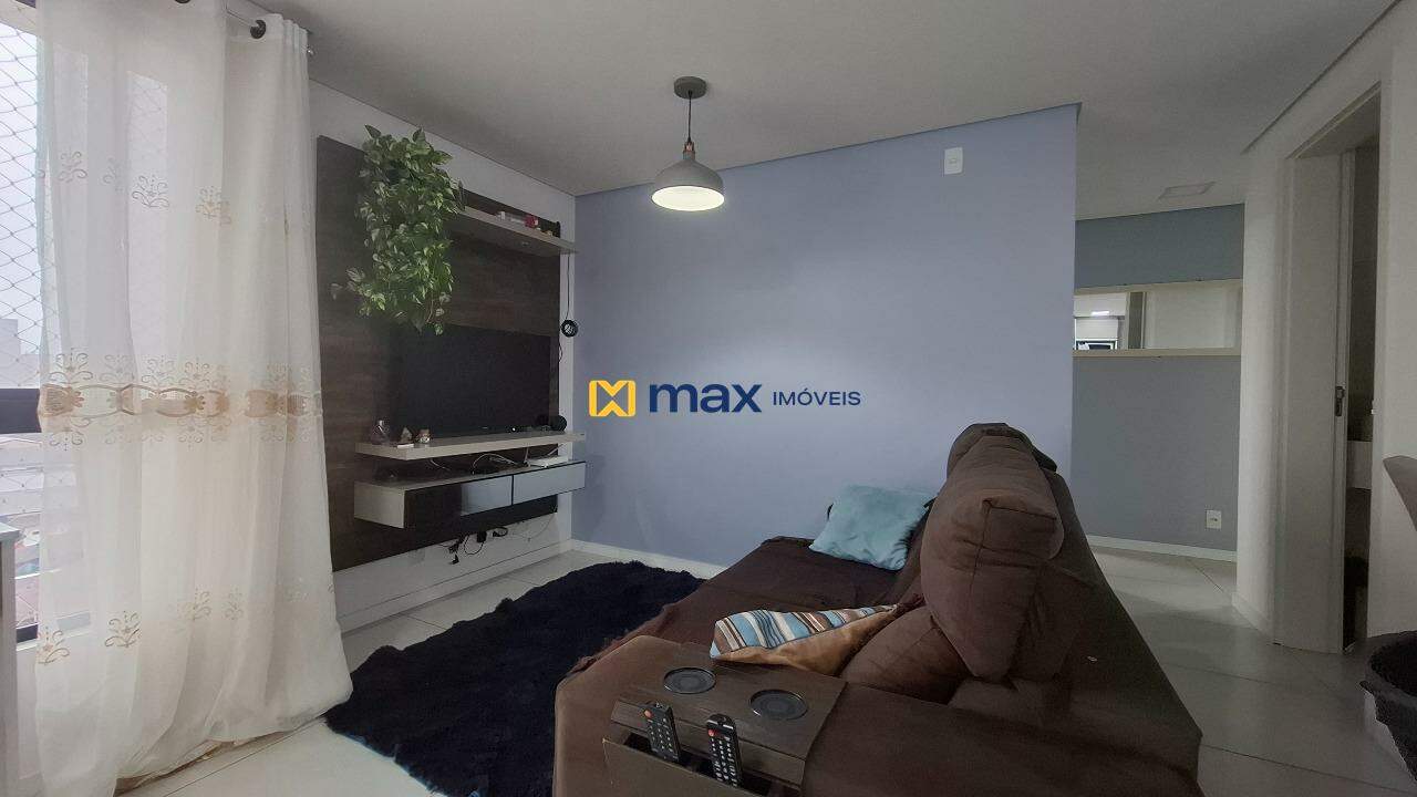 Apartamento à venda no Cordeiros: Living integrado