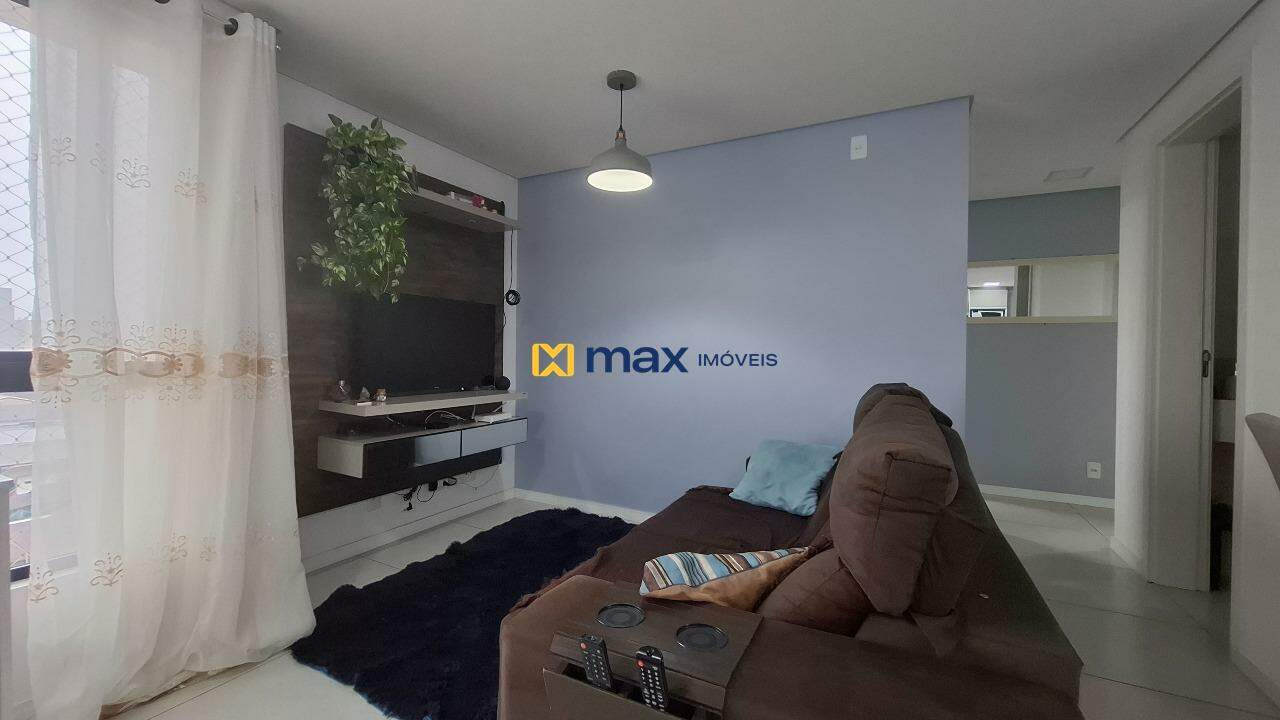 Apartamento à venda no Cordeiros: Living integrado
