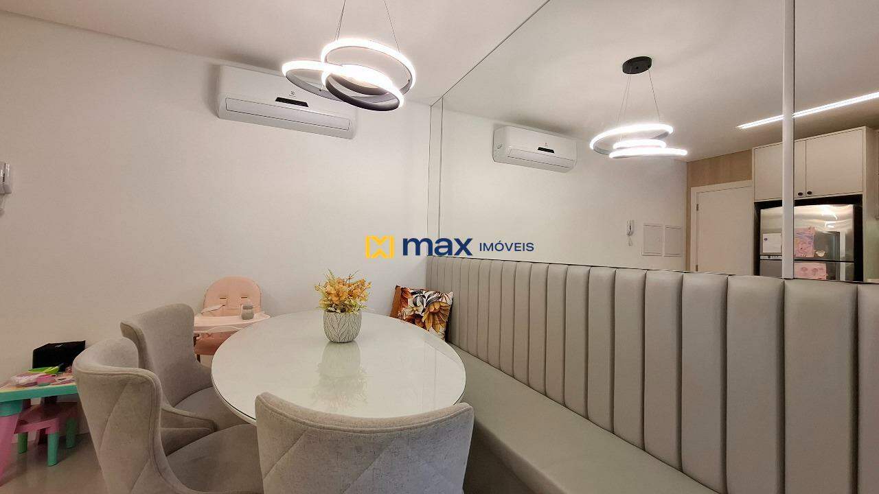 Apartamento à venda no São João: Living integrado
