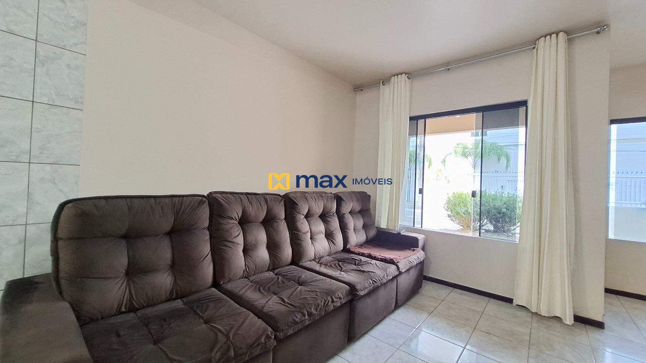 Casa à venda no Ressacada: Sala de estar