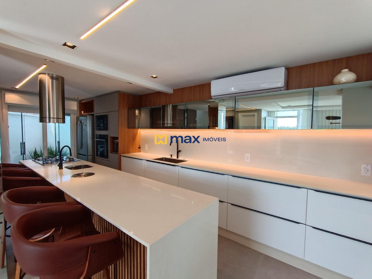 Casa à venda no Centro: