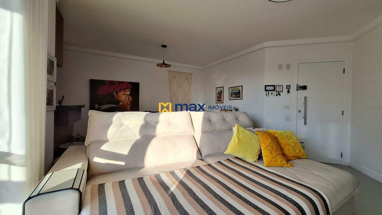 Apartamento à venda no Centro: Living integrado