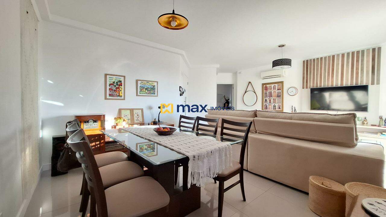 Apartamento à venda no Centro: Living integrado
