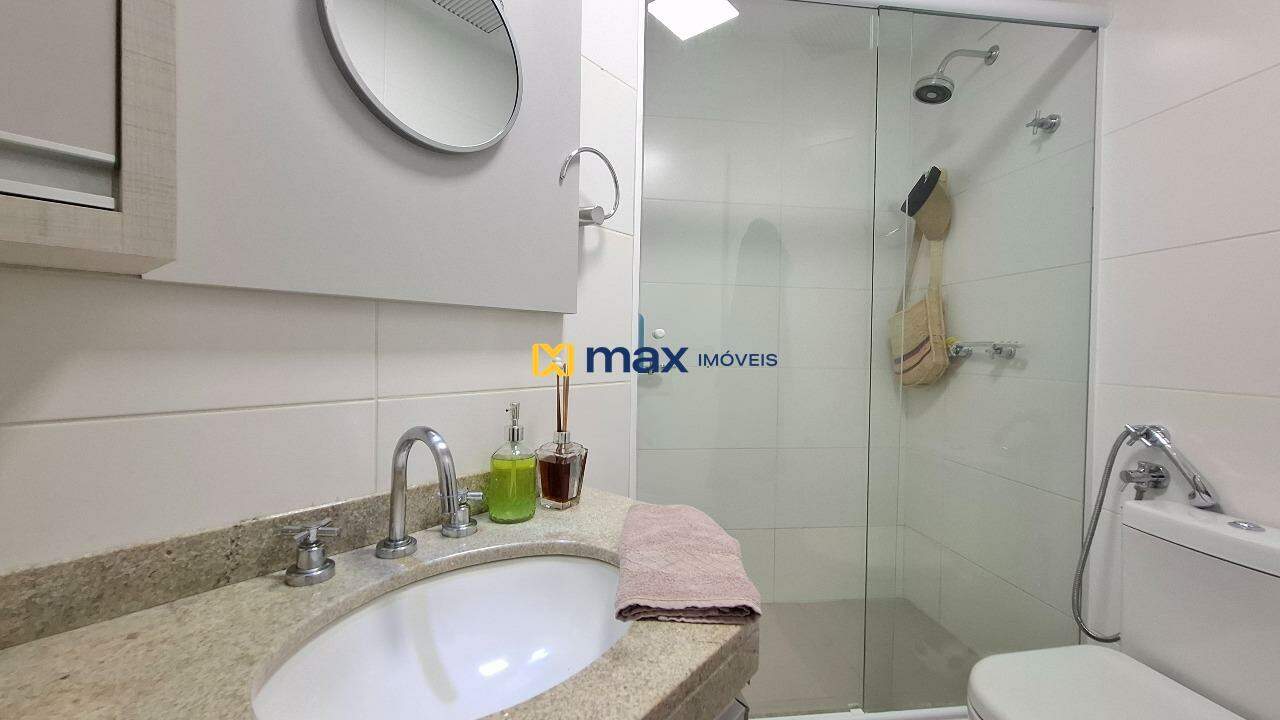 Apartamento à venda no Centro: Banheiro social
