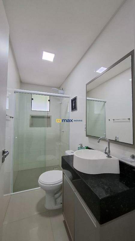 Apartamento para aluguel no Gravatá: Banheiro social 
