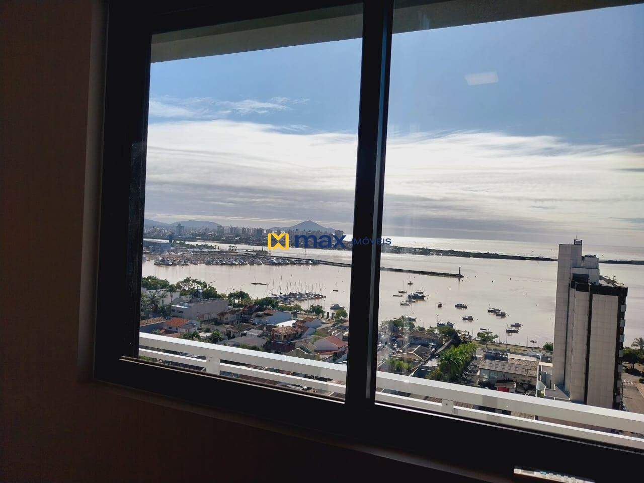 Apartamento para aluguel no Fazenda: Vista da Suíte 02