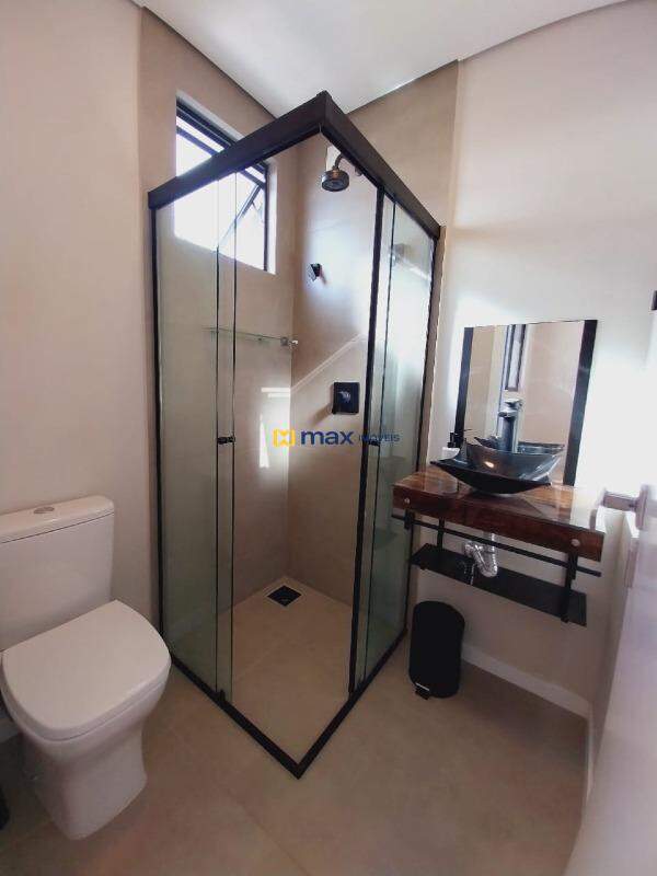 Apartamento para aluguel no Fazenda: Banheiro da Suíte 02