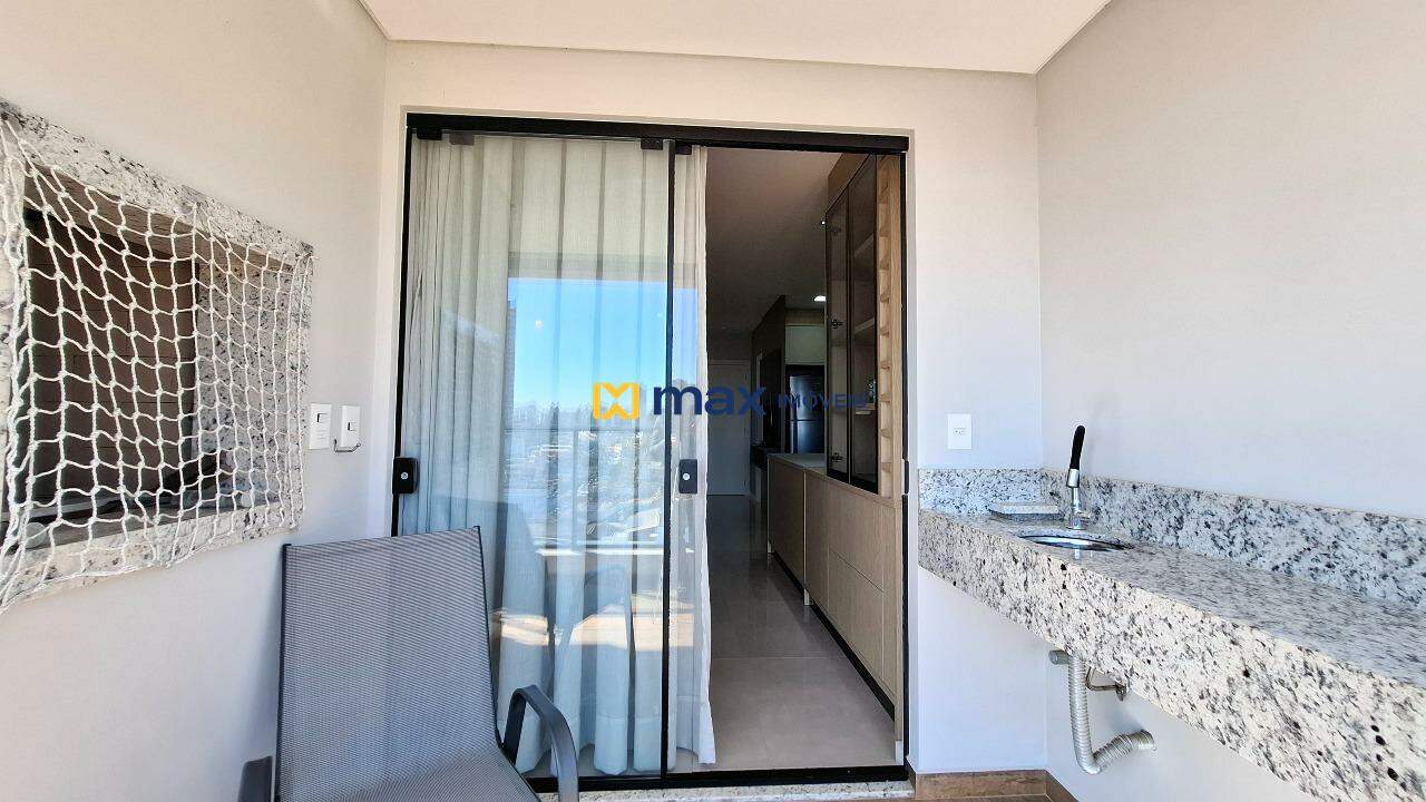 Apartamento à venda no Fazenda: Sacada com churrasqueira