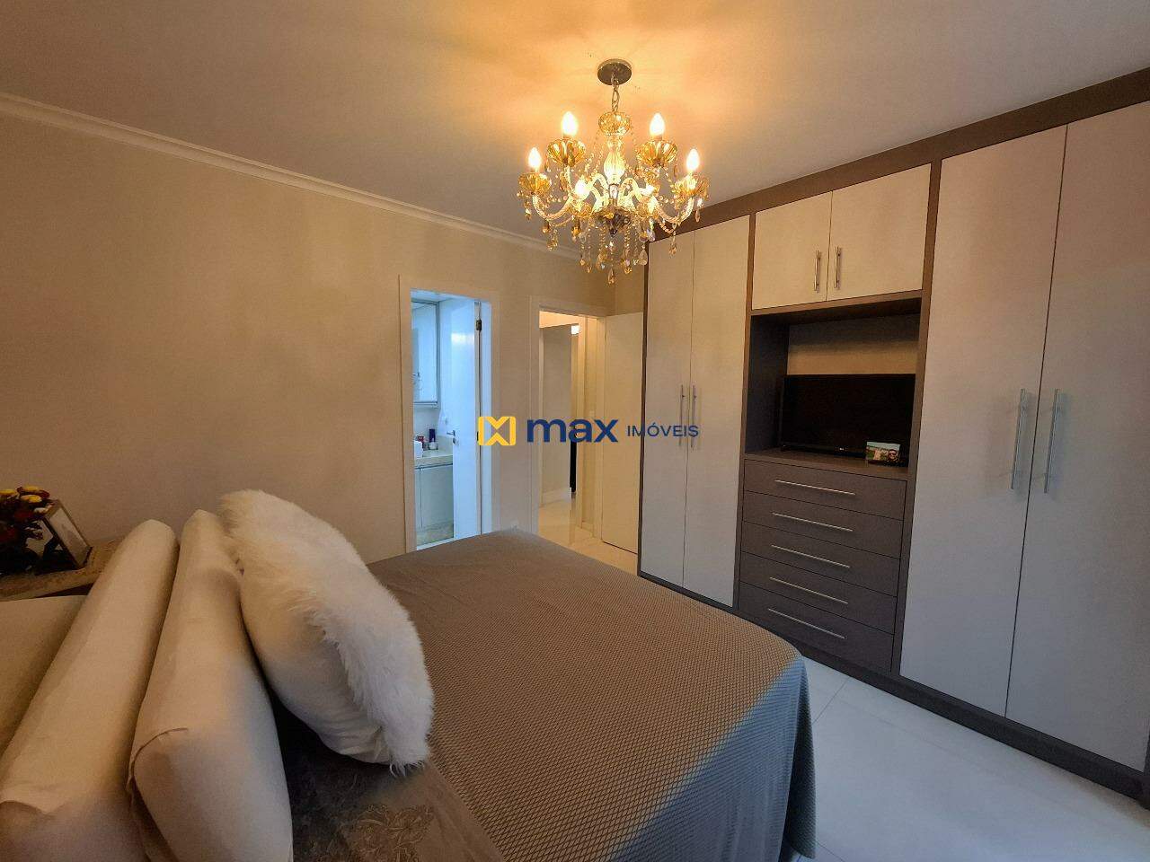 Apartamento à venda no Centro: suíte 01