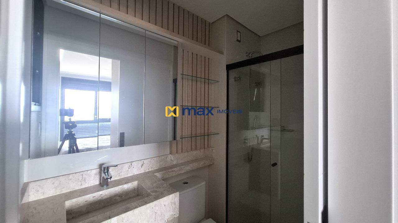 Apartamento para aluguel no Ressacada: Banheiro suíte