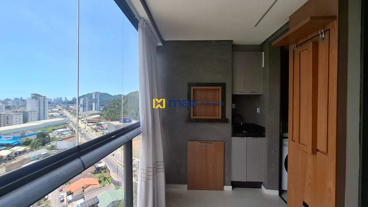 Apartamento para aluguel no Ressacada: Sacada com churrasqueira
