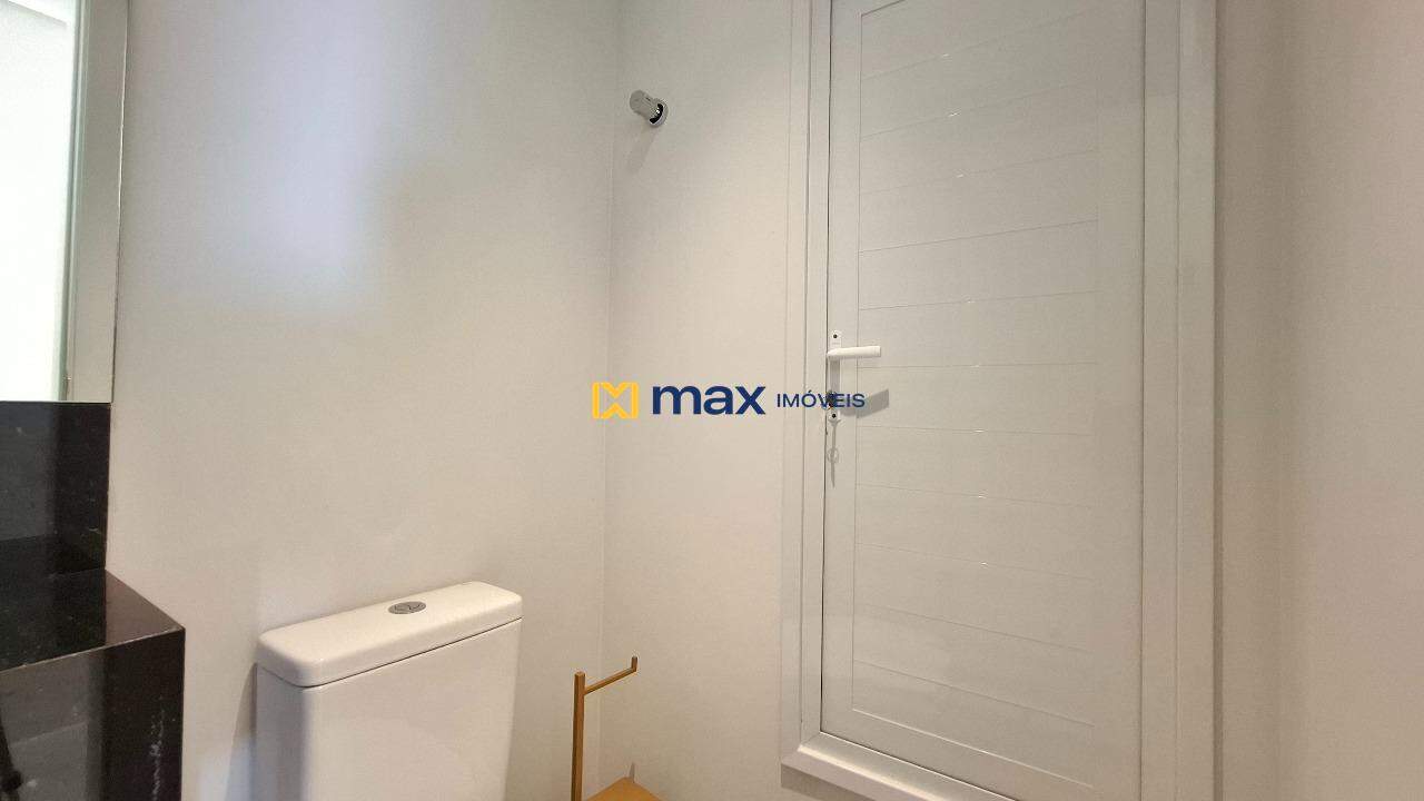 Apartamento à venda no Centro: Lavabo