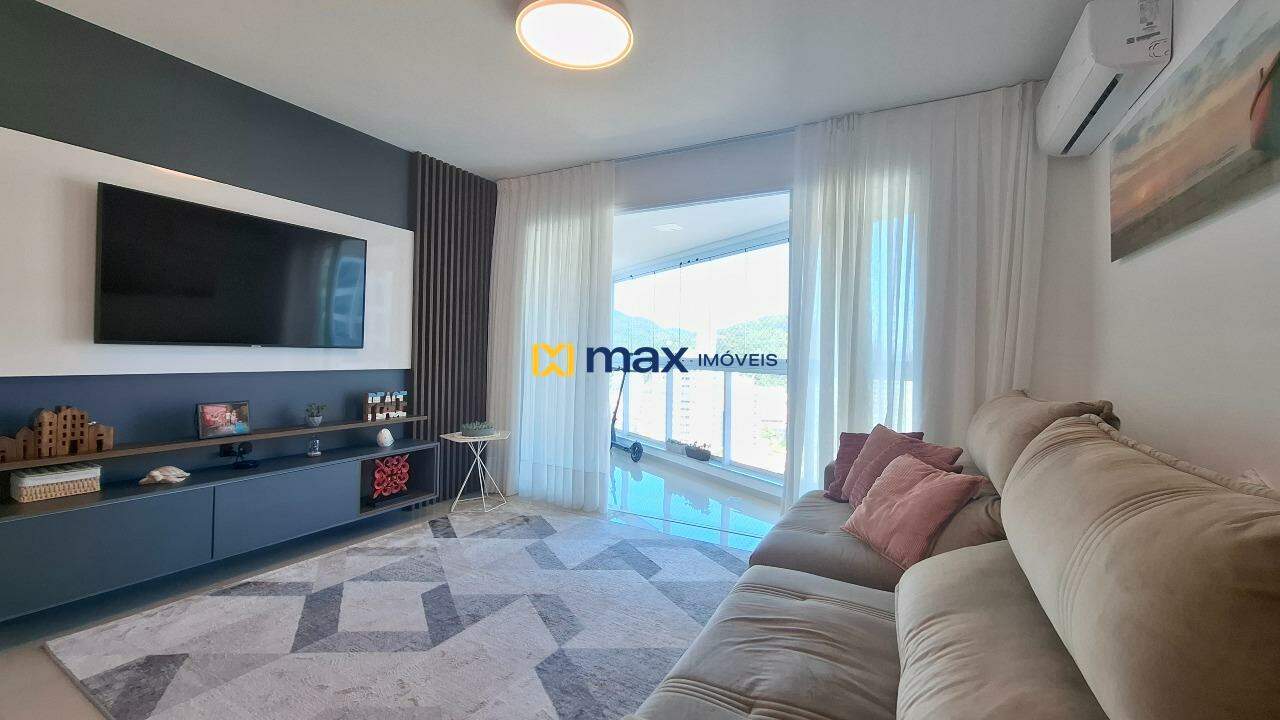 Apartamento à venda no Centro: Living integrado