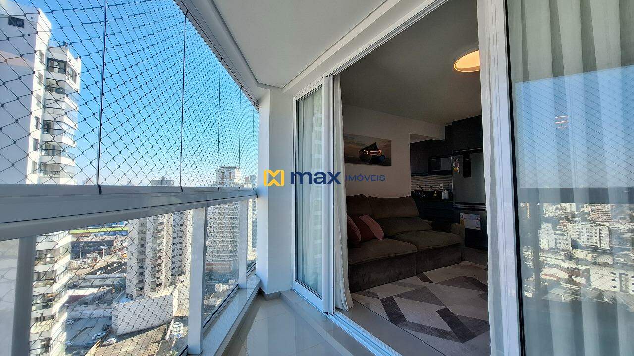 Apartamento à venda no Centro: Sacada