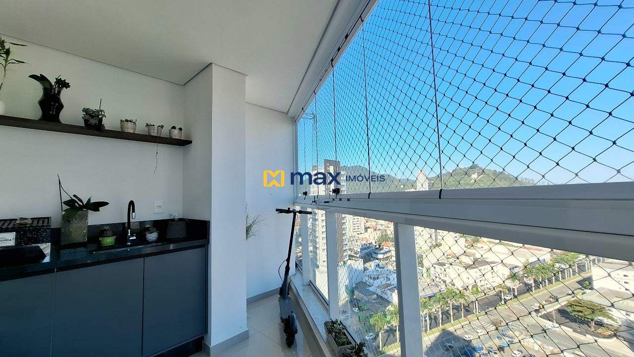 Apartamento à venda no Centro: Sacada