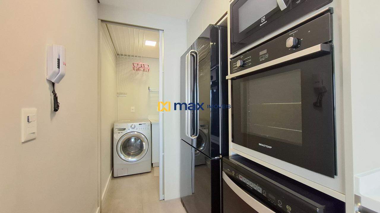 Apartamento à venda no Fazenda: Área de serviço