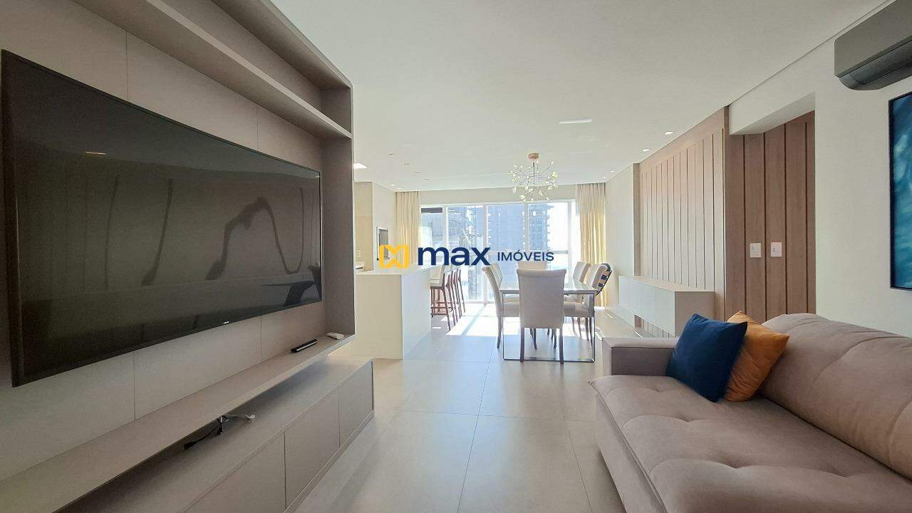 Apartamento à venda no Fazenda: Living integrado
