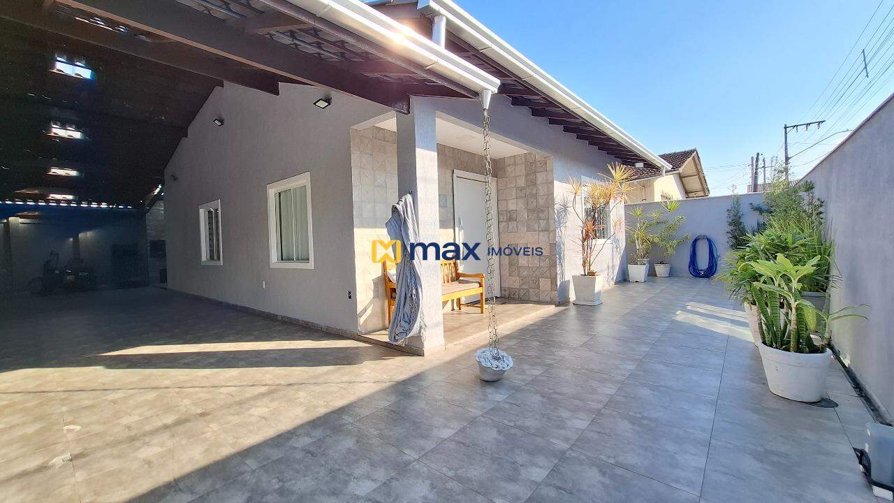 Casa à venda no São Vicente: Área externa