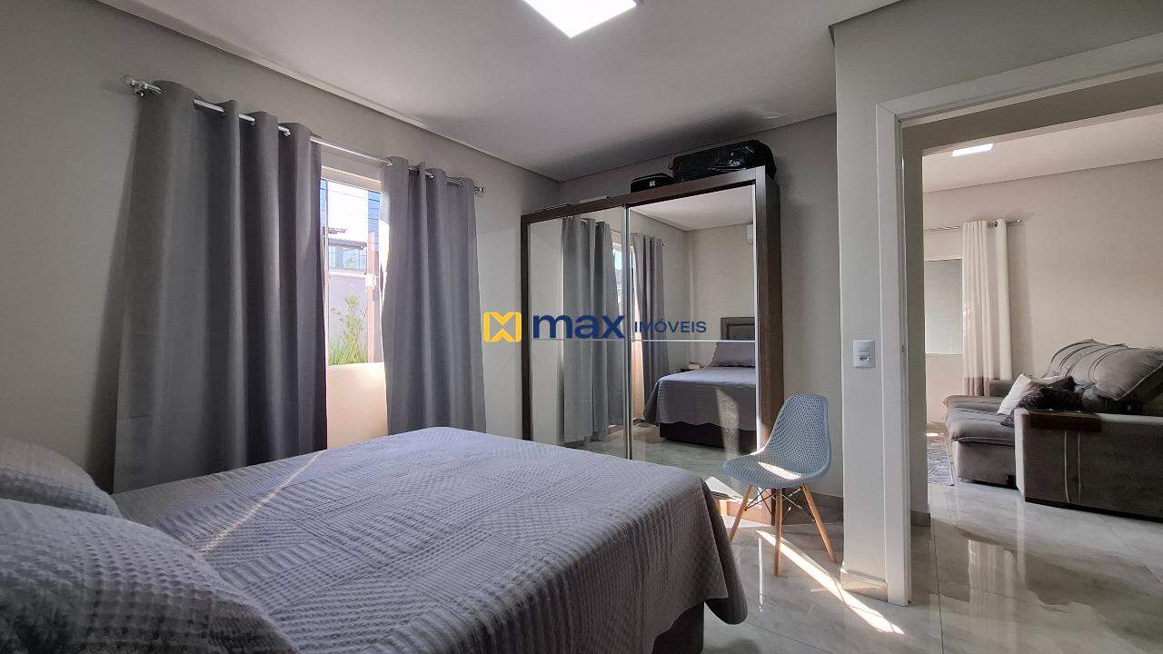 Casa à venda no São Vicente: Suíte