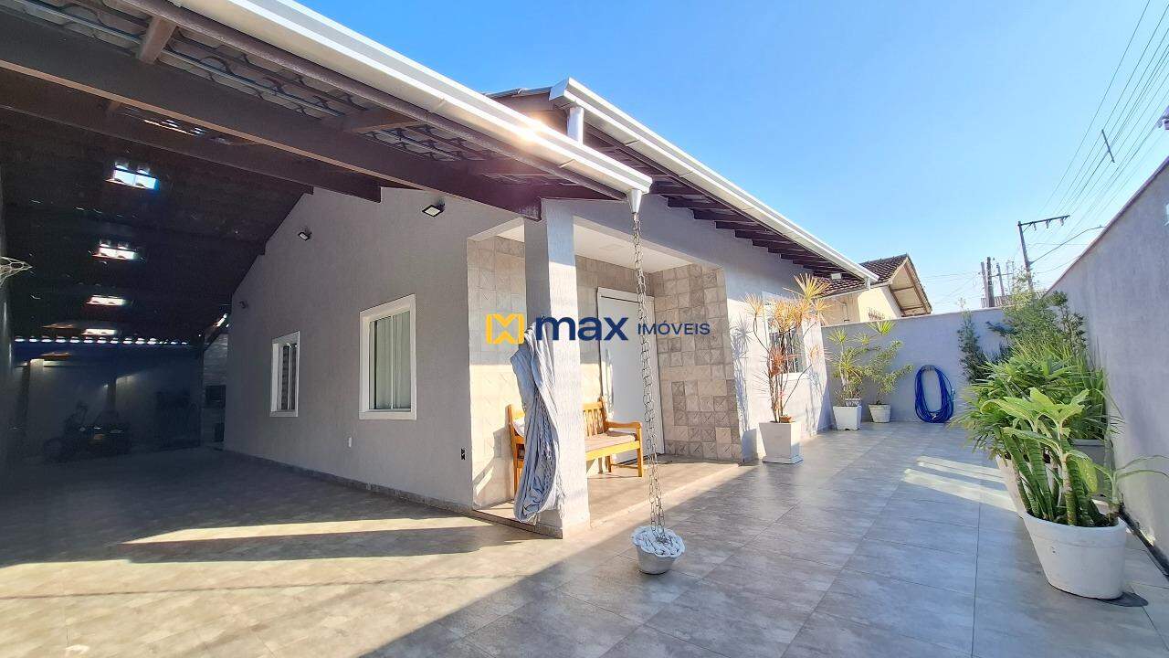 Casa à venda no São Vicente: Fachada