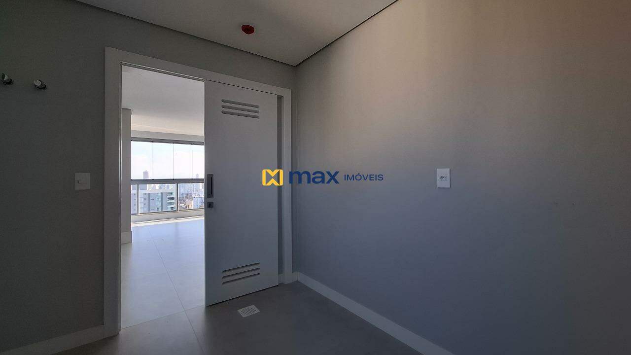 Apartamento à venda no Centro: Área de serviço