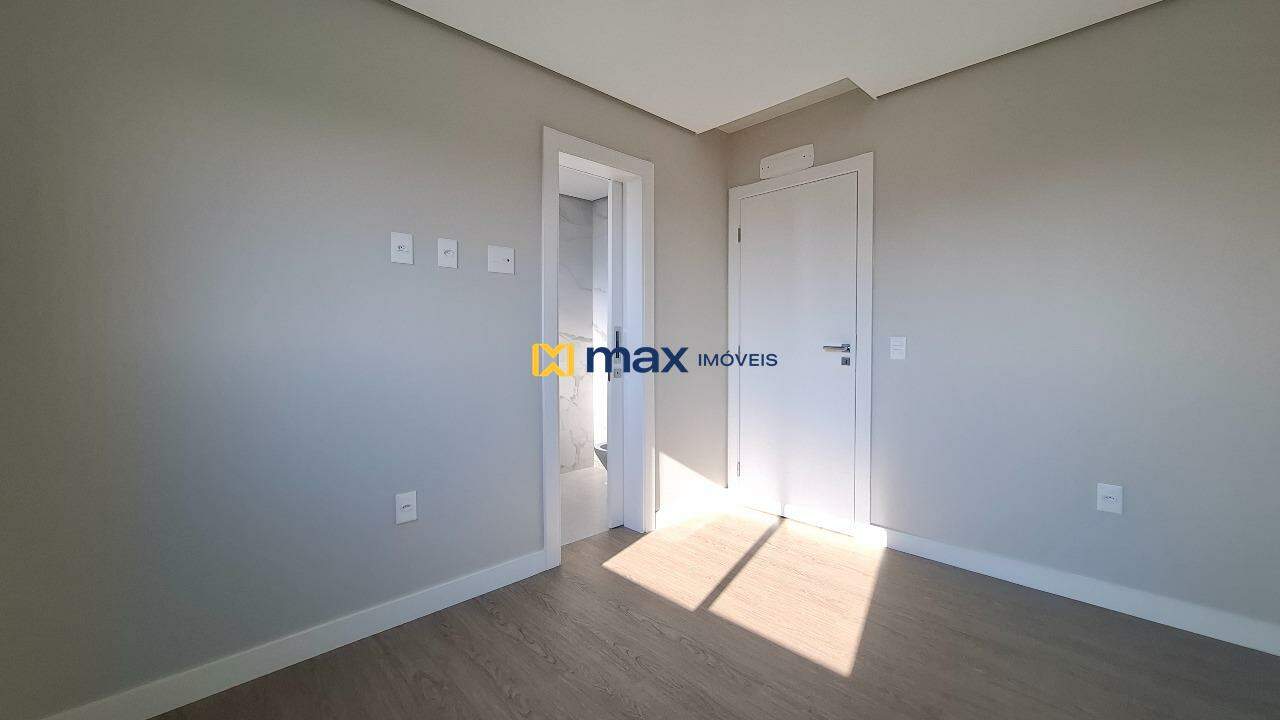 Apartamento à venda no Centro: Suíte 2