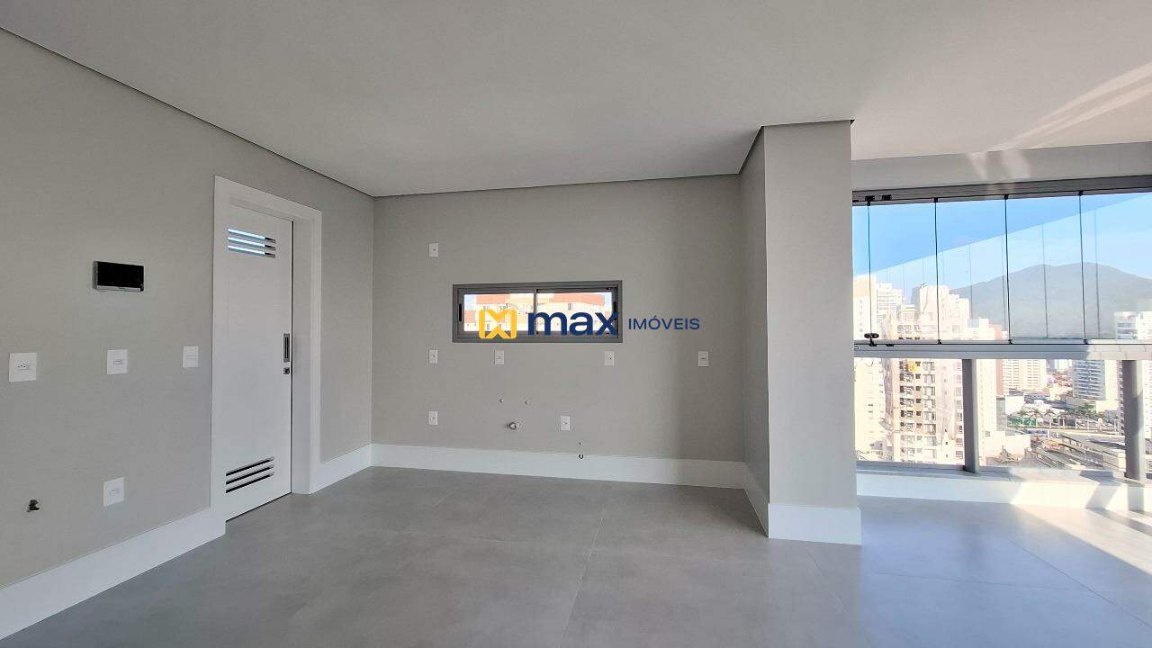 Apartamento à venda no Centro: Living integrado
