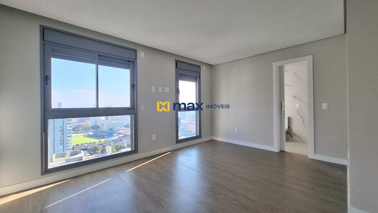 Apartamento à venda no Centro: Suíte 1