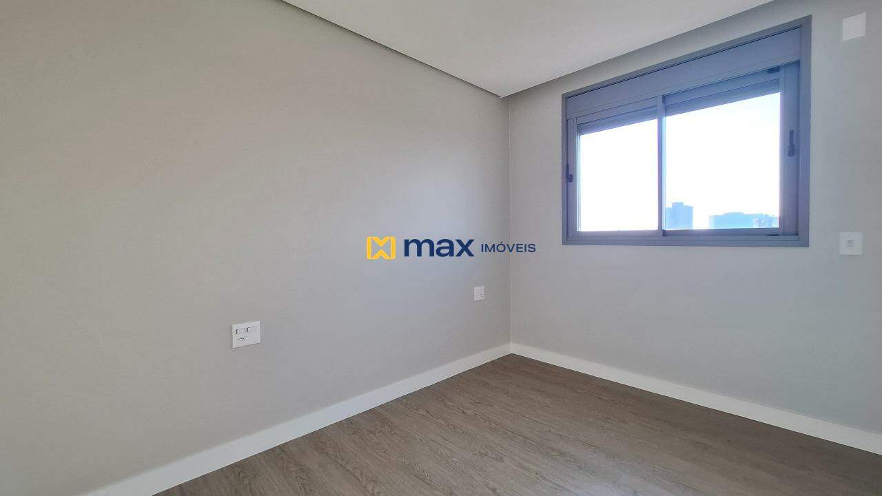 Apartamento à venda no Centro: Suíte 2