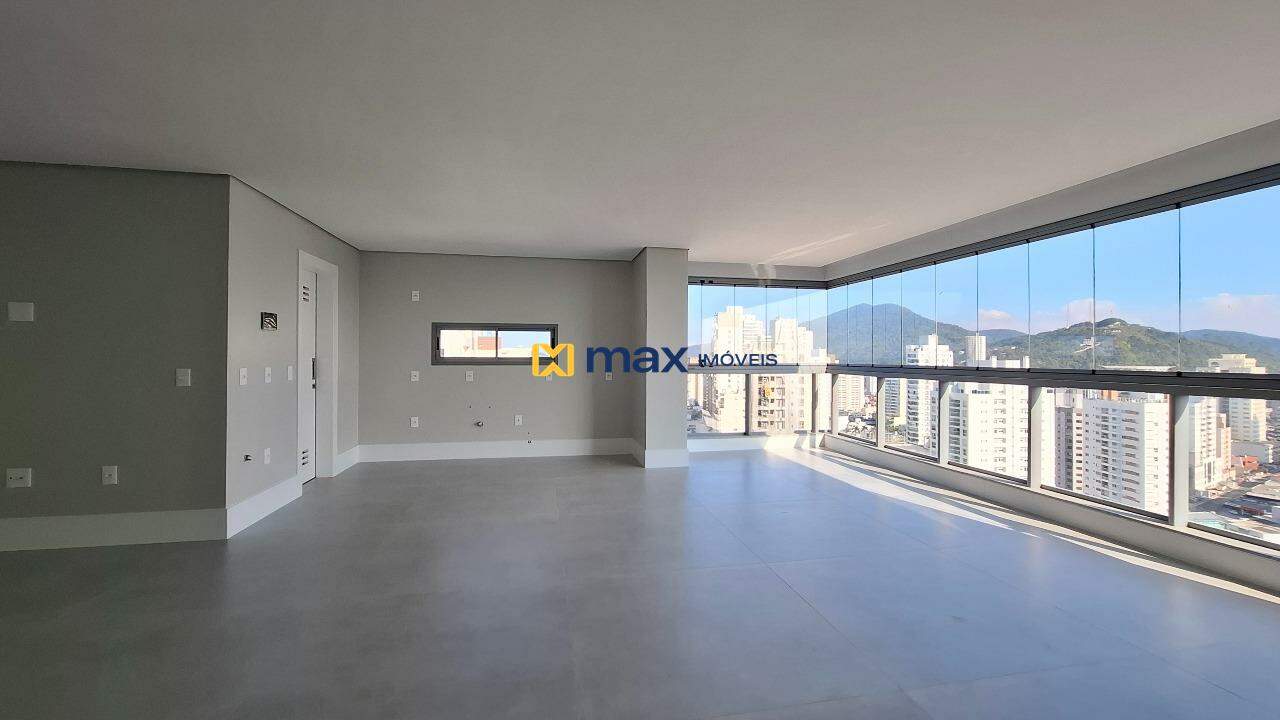 Apartamento à venda no Centro: Living integrado