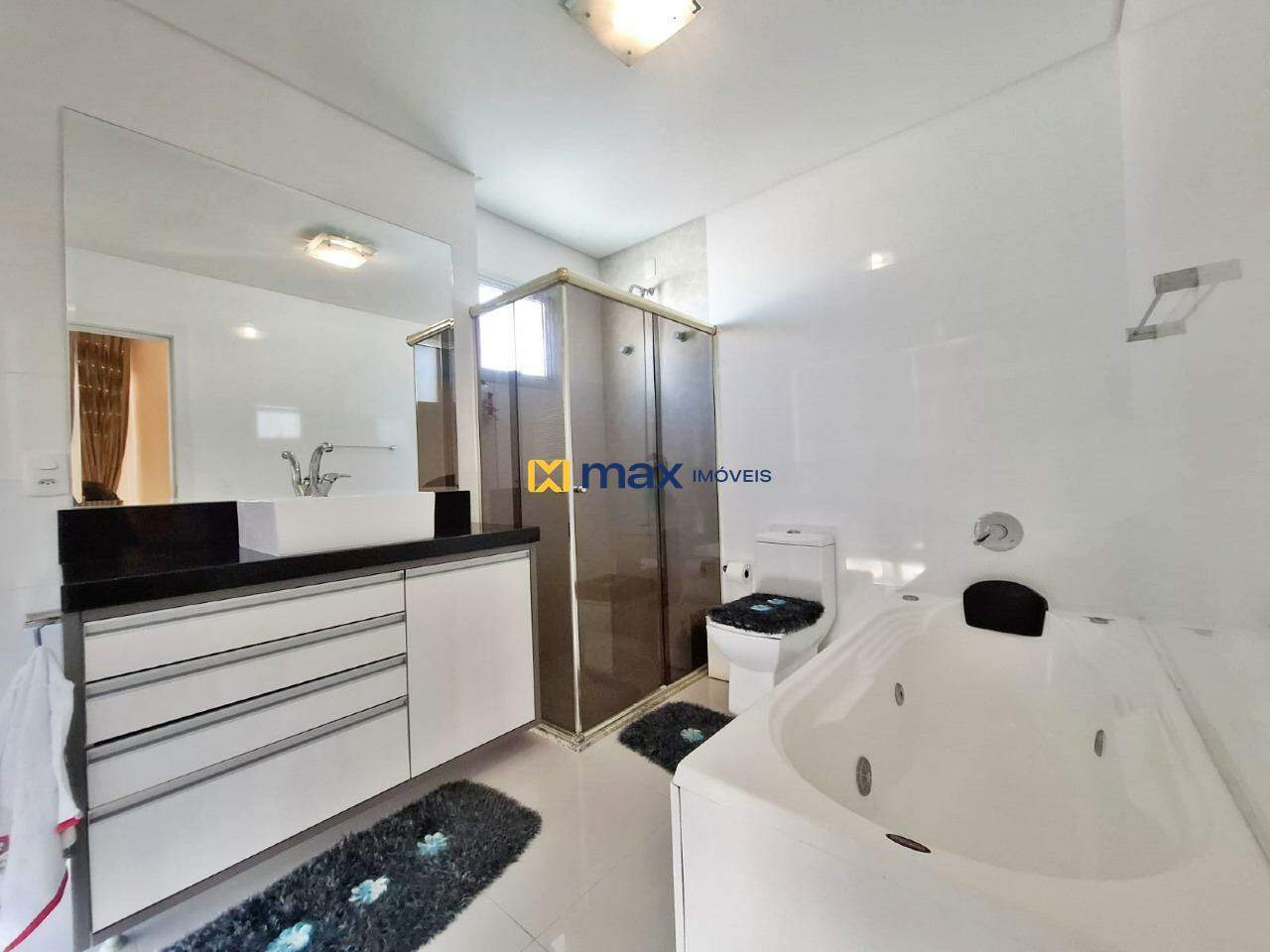 Apartamento para aluguel no Pioneiros: Banheiro Suíte Master