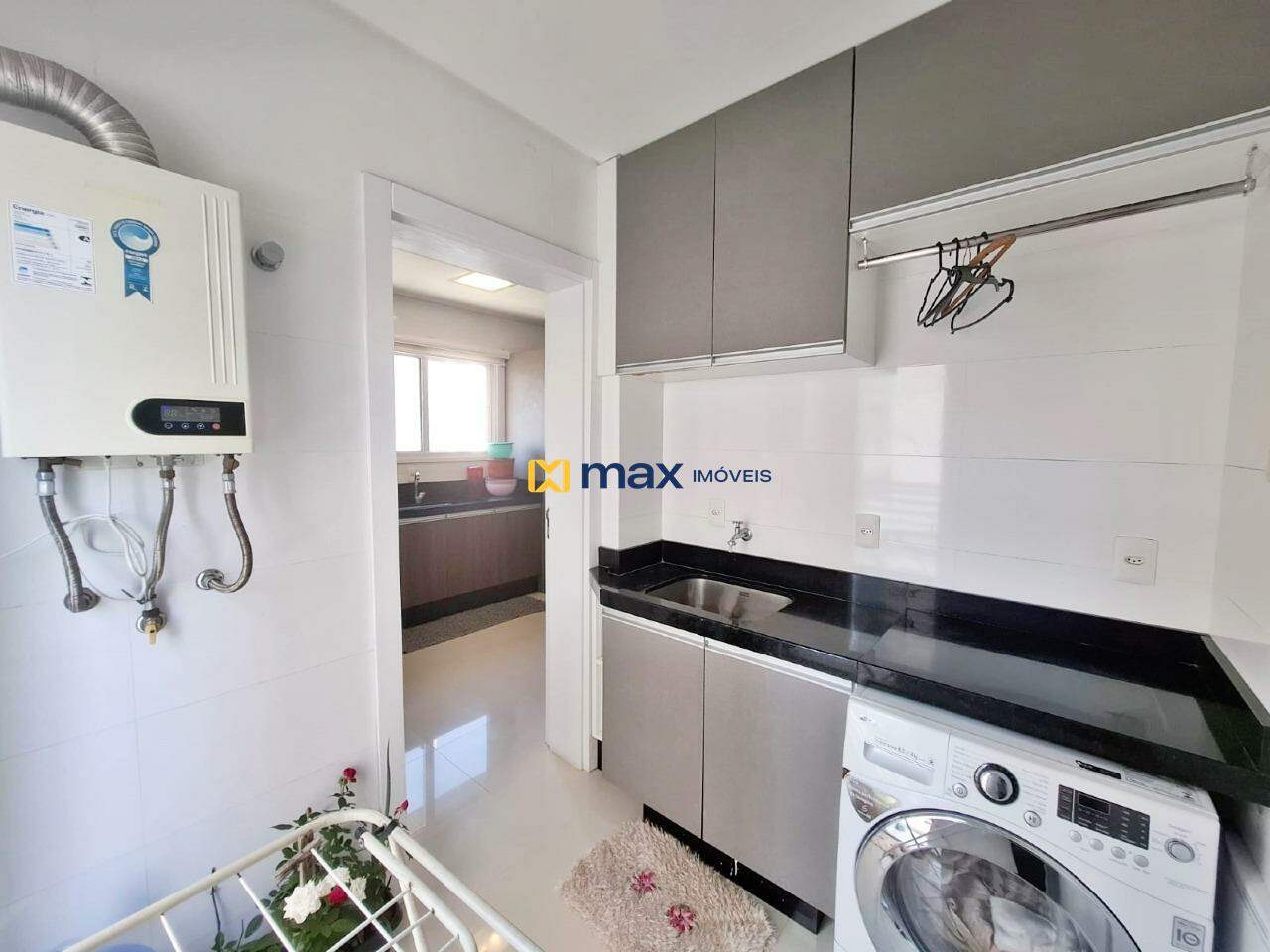 Apartamento para aluguel no Pioneiros: Lavanderia