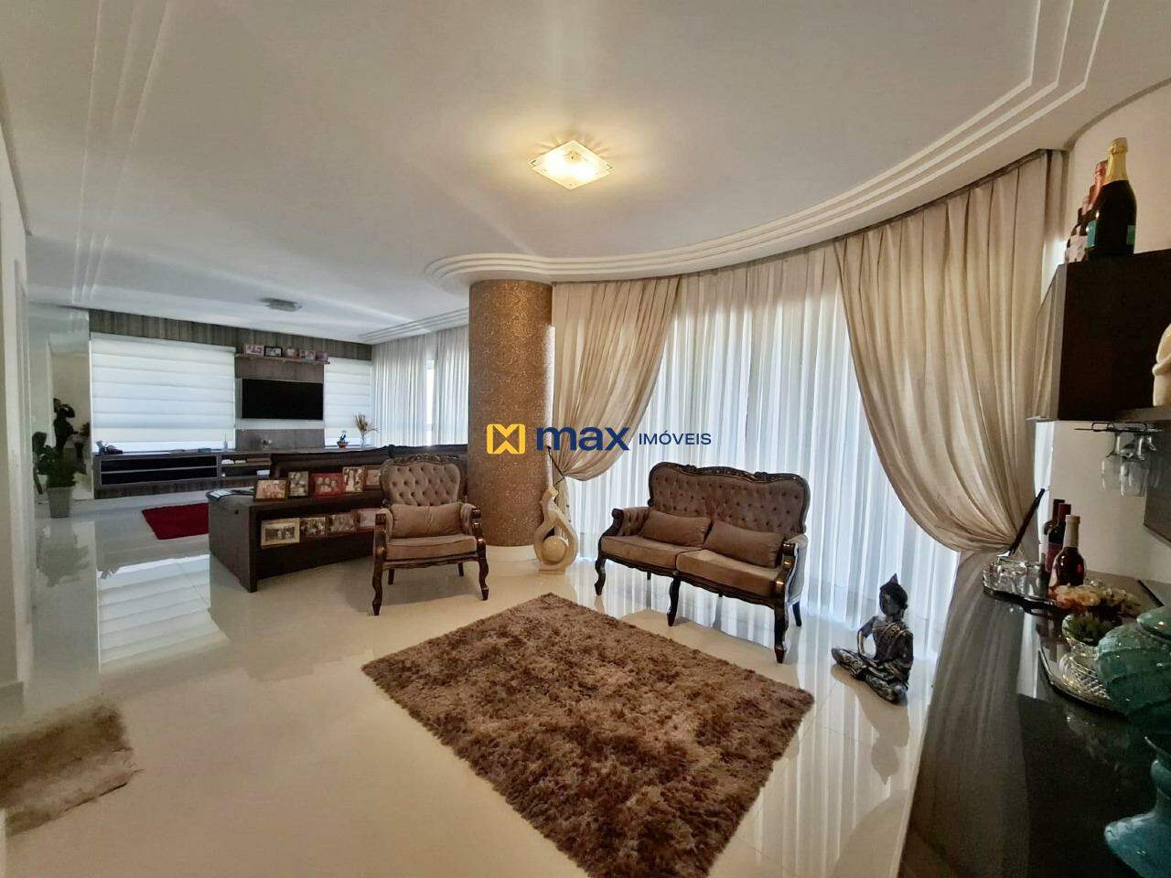 Apartamento para aluguel no Pioneiros: Sala de Estar
