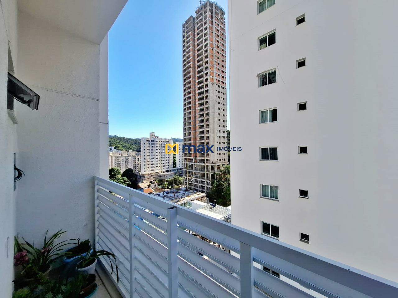 Apartamento para aluguel no Pioneiros: Sacada Lavanderia