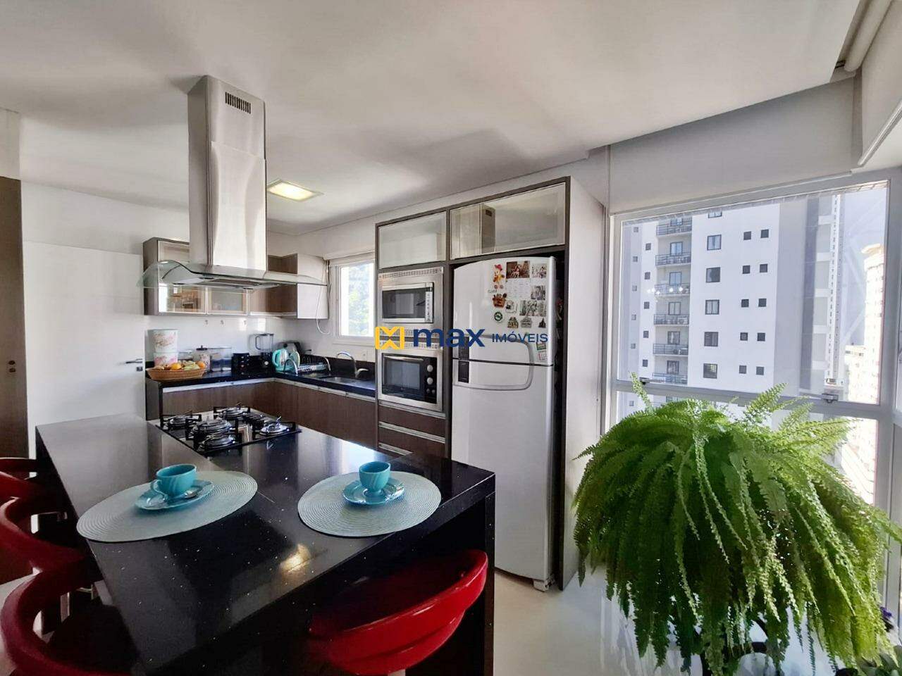 Apartamento para aluguel no Pioneiros: Cozinha Americana