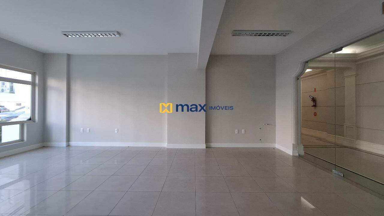 Sala à venda no Centro: Sala