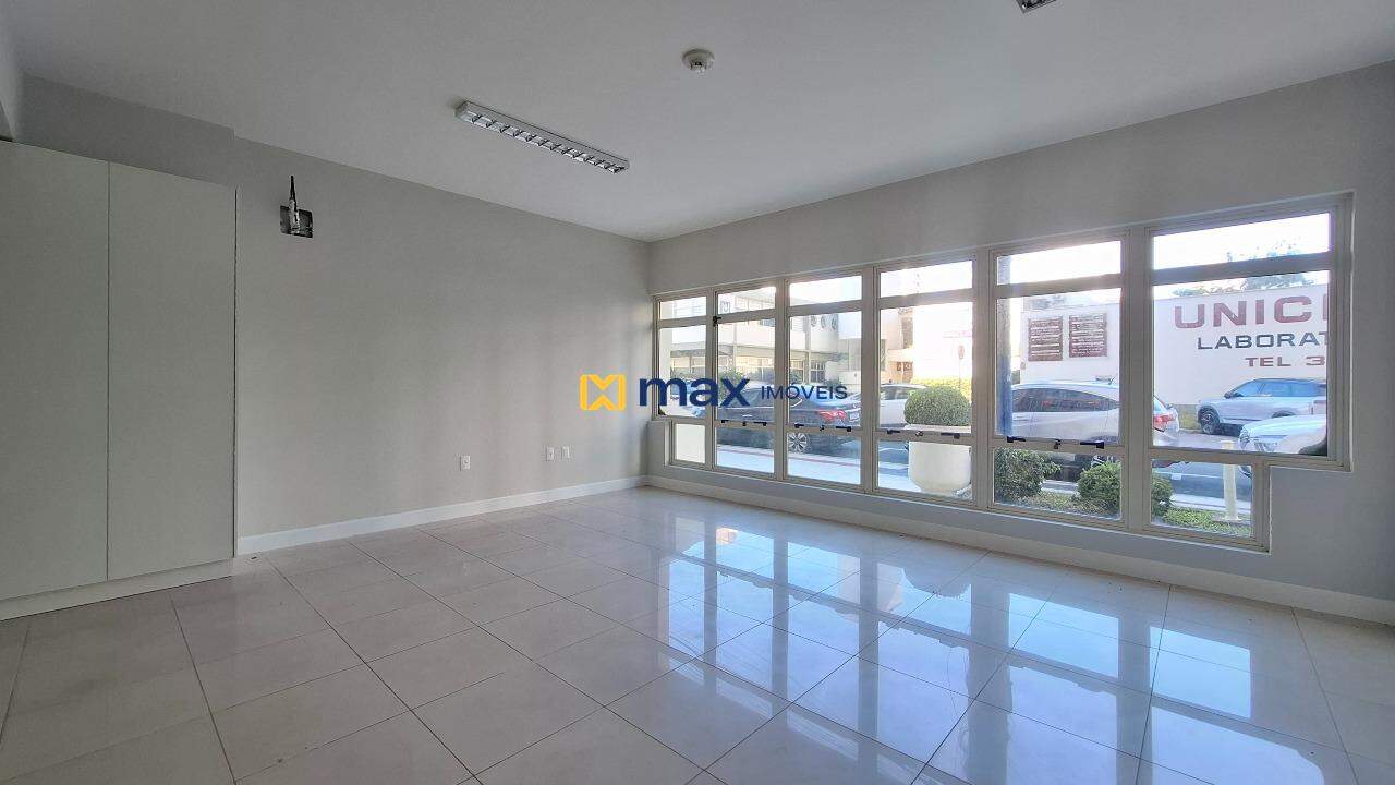 Sala à venda no Centro: Sala