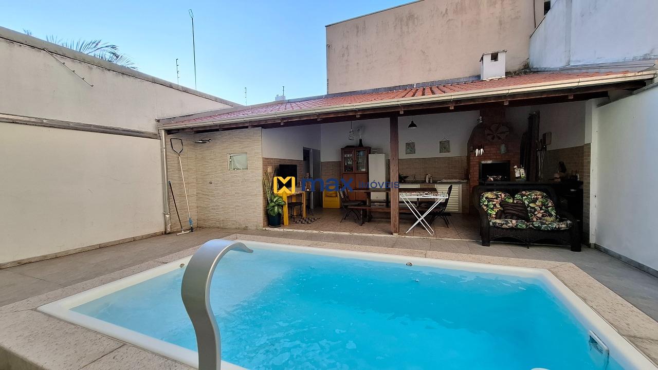 Casa à venda no Centro: Área de Lazer