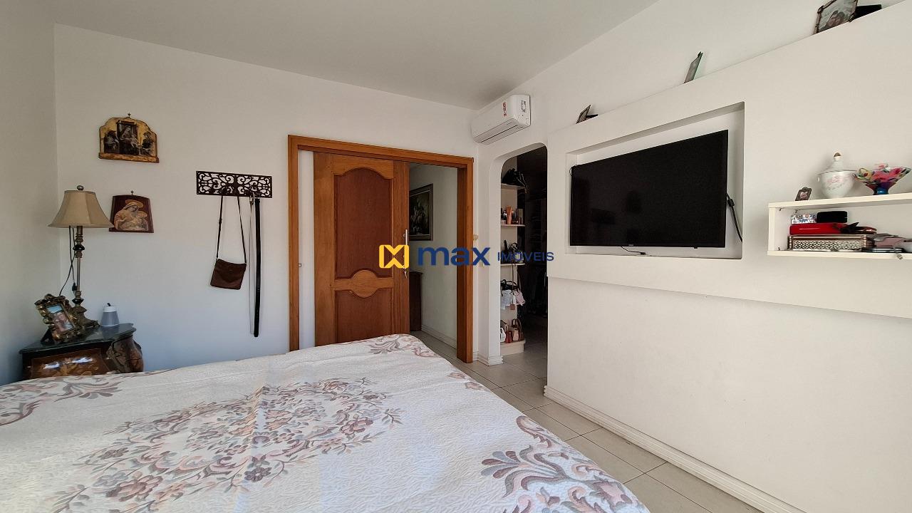 Casa à venda no Centro: Suíte 