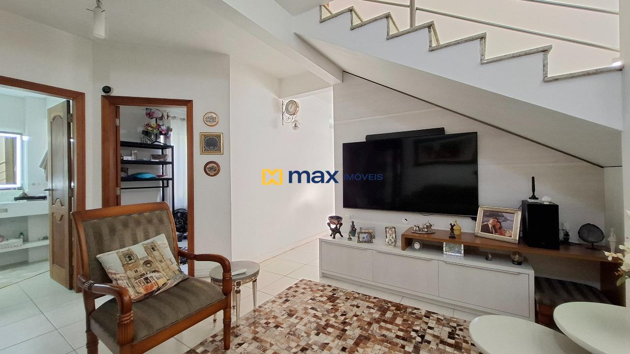 Casa à venda no Centro: Sala de estar 