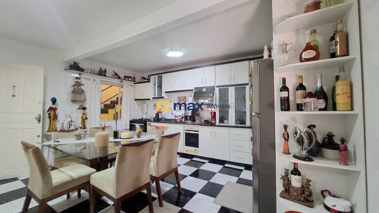 Casa à venda no Cordeiros: Cozinha