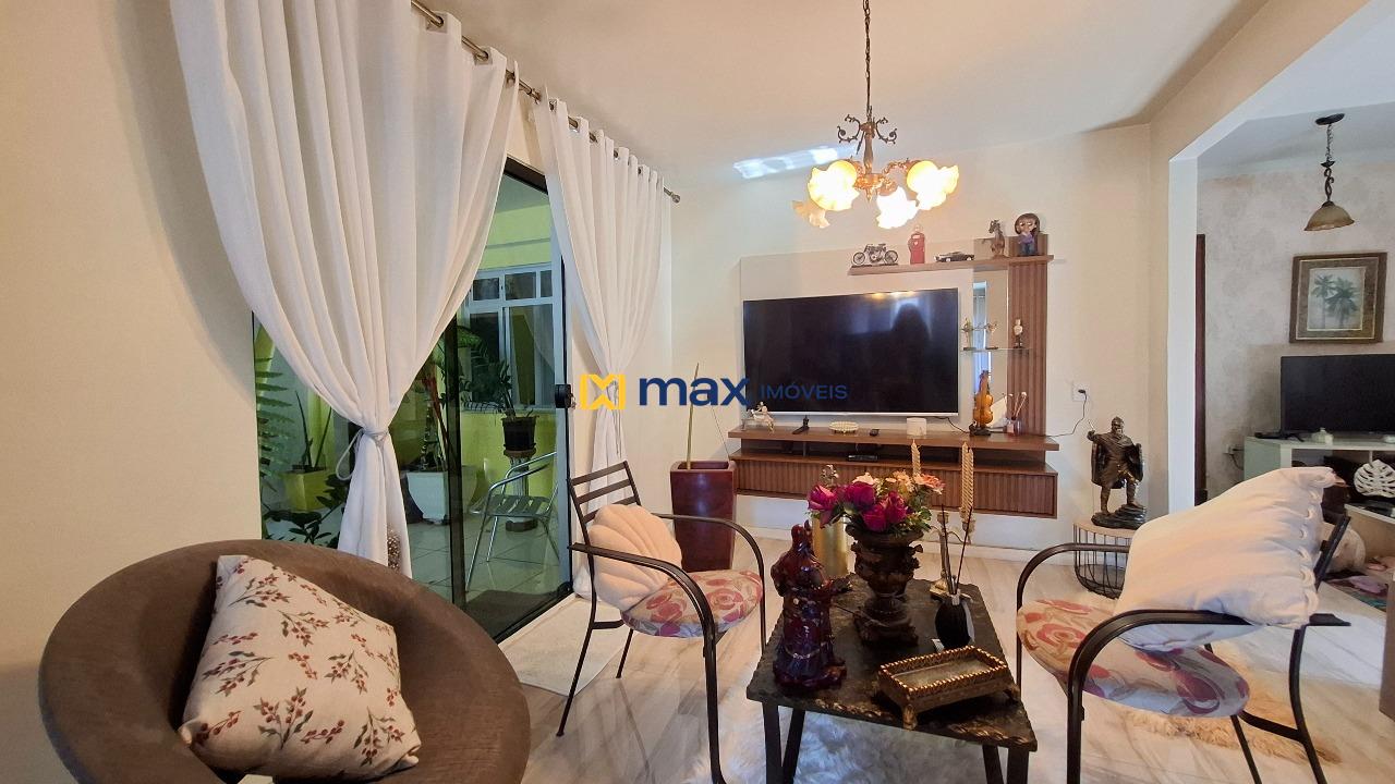 Casa à venda no Cordeiros: Sala de estar 2