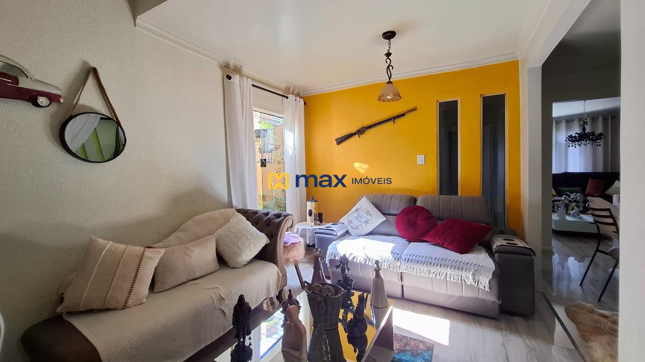 Casa à venda no Cordeiros: Sala de estar 1