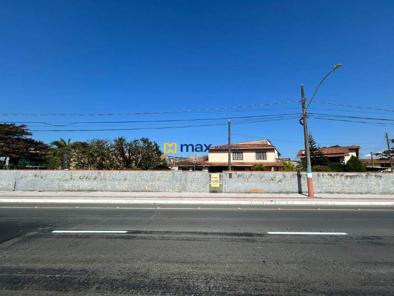 Terreno à venda no Meia Praia: 