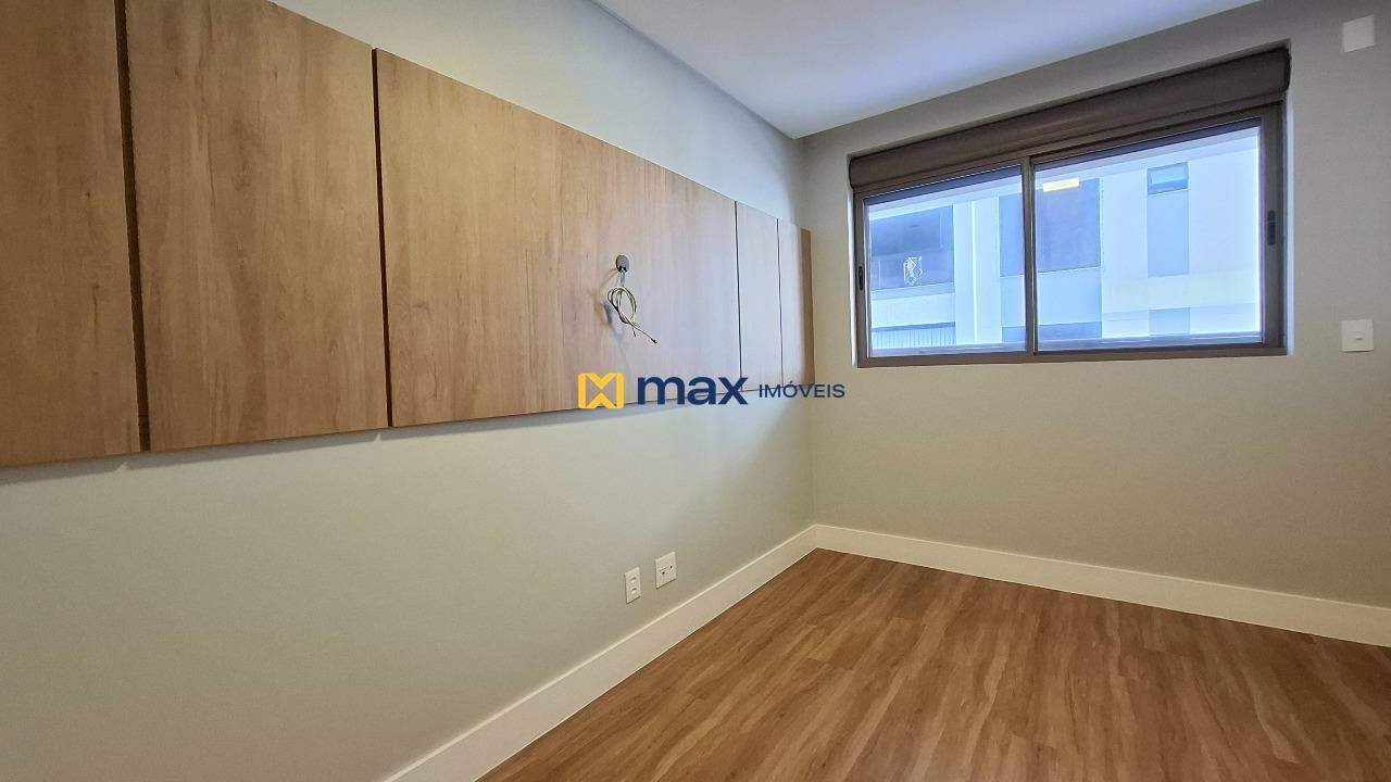 Apartamento à venda no Praia Brava de Itajaí: Suíte 1