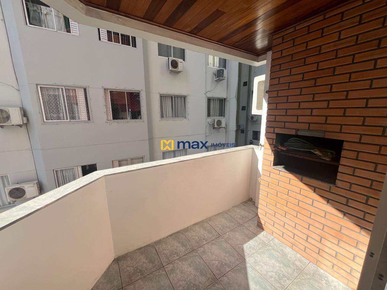 Apartamento para aluguel no Centro: 